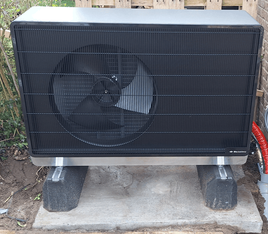 Afbeeldingslocatie: https://tweakers.net/i/D-mMCx4Do1TEIB6aWJm2lYaW_rw=/fit-in/4000x4000/filters:no_upscale():strip_exif()/f/image/jnI4OQoHdfTgH1iBVSAv9LJO.png?f=user_large