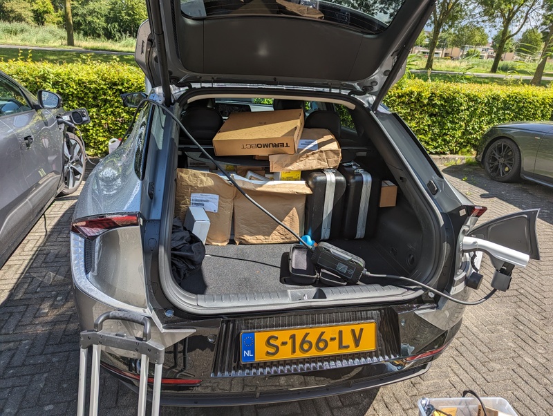Afbeeldingslocatie: https://tweakers.net/i/D-pfmoJRHmoR8D11DB1XSCE-7l0=/800x/filters:strip_icc():strip_exif()/f/image/5IFlZydBPKQv7sPmLE1fdl7d.jpg?f=fotoalbum_large