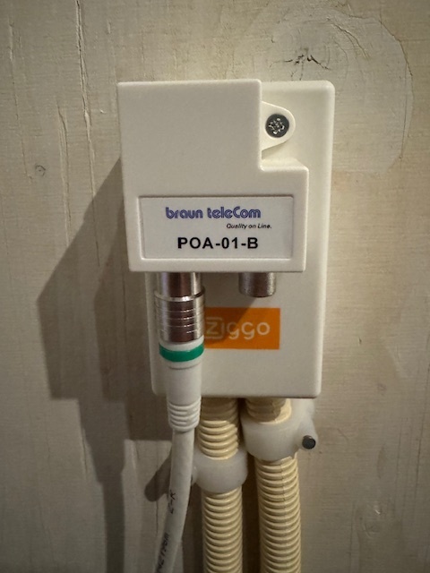 Afbeeldingslocatie: https://tweakers.net/i/D1yQL9fQHsHdSEYayUz4W341L2Y=/fit-in/4920x3264/filters:max_bytes(3145728):no_upscale():strip_icc():strip_exif()/f/image/Wps8GfUrVyXnpcbrV03mAmxV.jpg?f=user_large