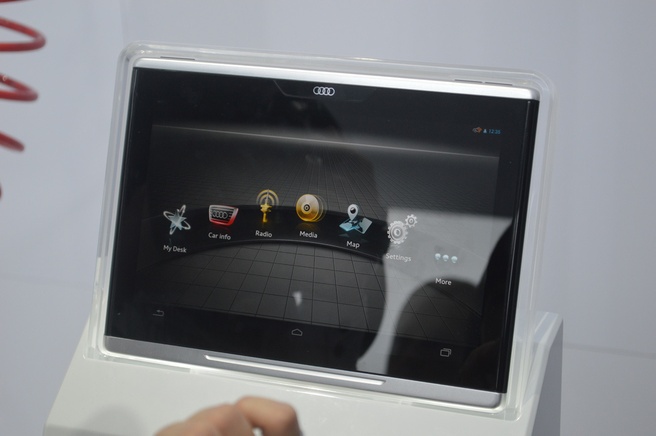 Audi Smart Display CES 2014