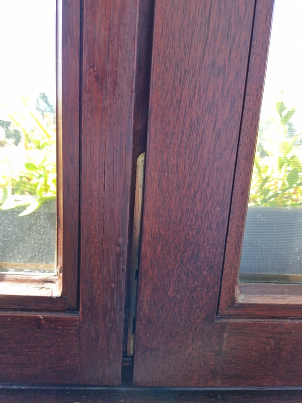 Afbeeldingslocatie: https://tweakers.net/i/D6ant3sS8ARm5PQ2zFG2E9qxMZ8=/x800/filters:strip_icc():strip_exif()/f/image/zoYUlBijdBhfOBCsUqkbookX.jpg?f=fotoalbum_large