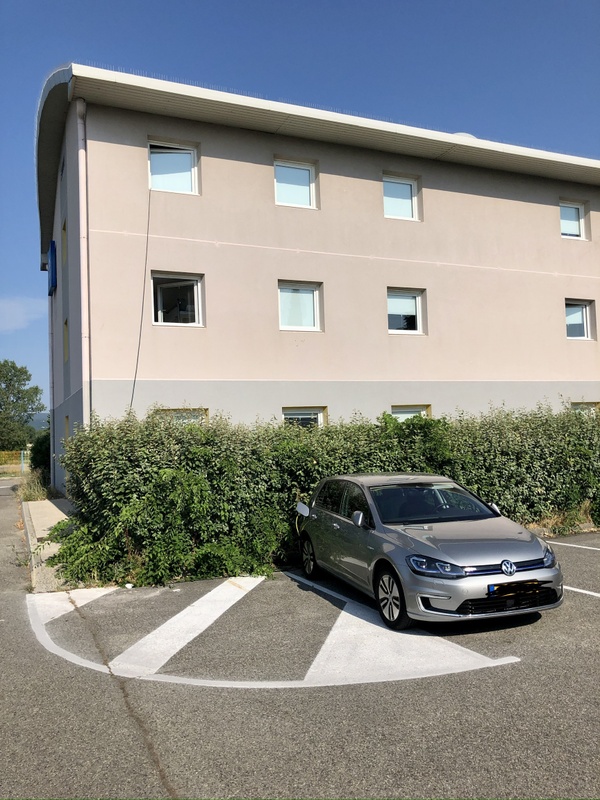 Afbeeldingslocatie: https://tweakers.net/i/DAlxatS1HiLeKtqxMP9JmPfmXOA=/x800/filters:strip_icc():strip_exif()/f/image/O6ch3AodmE8D2L3M9dF43mRp.jpg?f=fotoalbum_large