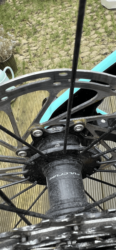 Afbeeldingslocatie: https://tweakers.net/i/DBTLVaCNHrMeZjYIIWTFMPUUbmA=/x800/filters:strip_exif()/f/image/rqaLTP4T90HZcmjCNs4wreKe.png?f=fotoalbum_large