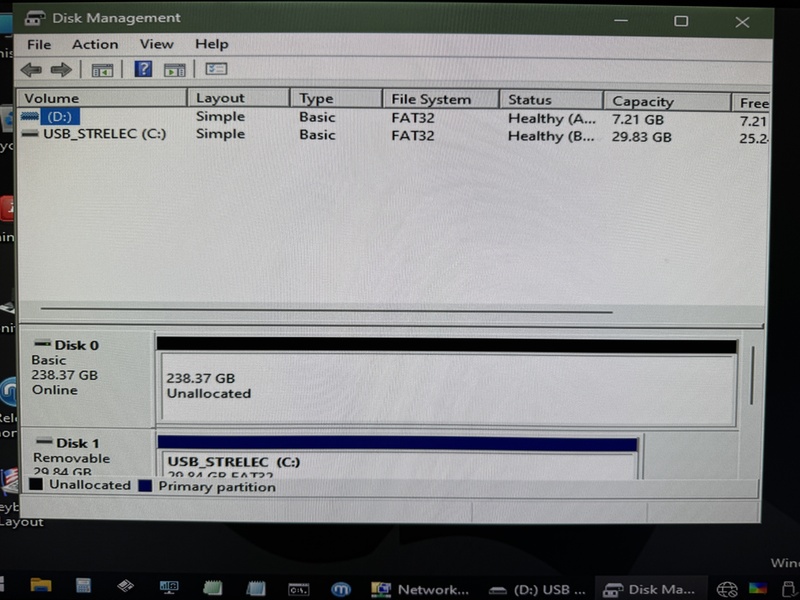Afbeeldingslocatie: https://tweakers.net/i/DC47o_ykMnapnu9HbBQpefwCzYg=/800x/filters:strip_icc():strip_exif()/f/image/kw33VZfD8ChCYsGTnGiS6dRY.jpg?f=fotoalbum_large