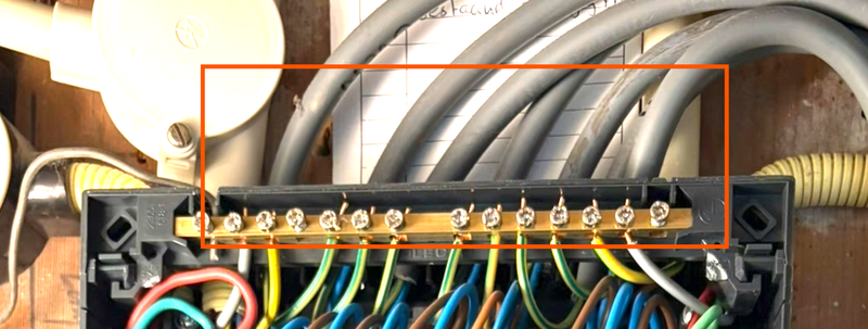 Afbeeldingslocatie: https://tweakers.net/i/DCDdyxk2mQdx9kYJr3TN1WK7lLo=/800x/filters:strip_exif()/f/image/IGQRL9Evh9MMGLyLBk9wkSdc.png?f=fotoalbum_large