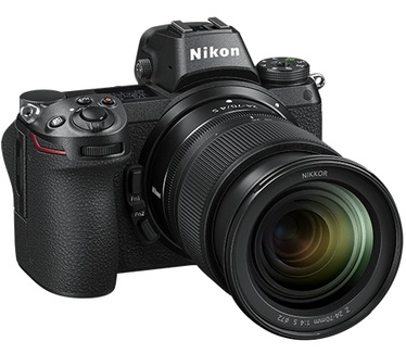 Nikon Z 7 + 24-70mm f/4 S + FTZ adapter Zwart