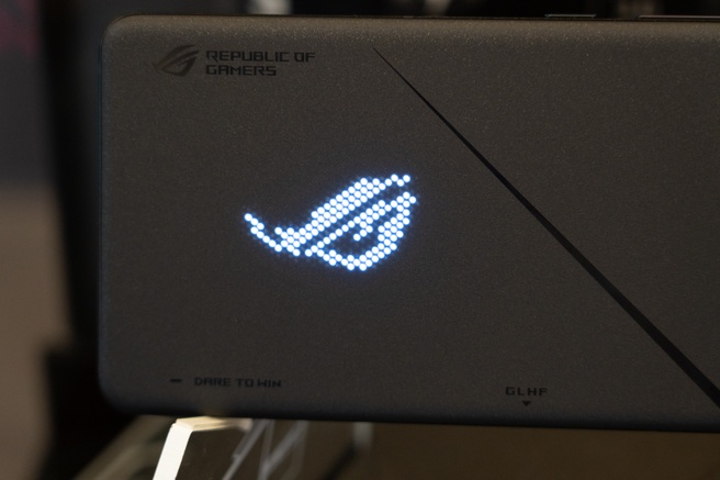 Asus ROG Phone 8