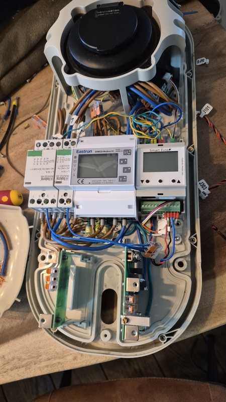 Afbeeldingslocatie: https://tweakers.net/i/DFu2X9JRhrO0LKmkst_fAu6a8eA=/x800/filters:strip_icc():strip_exif()/f/image/Vdnp6vKW9tfccueXIJ8gT4DX.jpg?f=fotoalbum_large