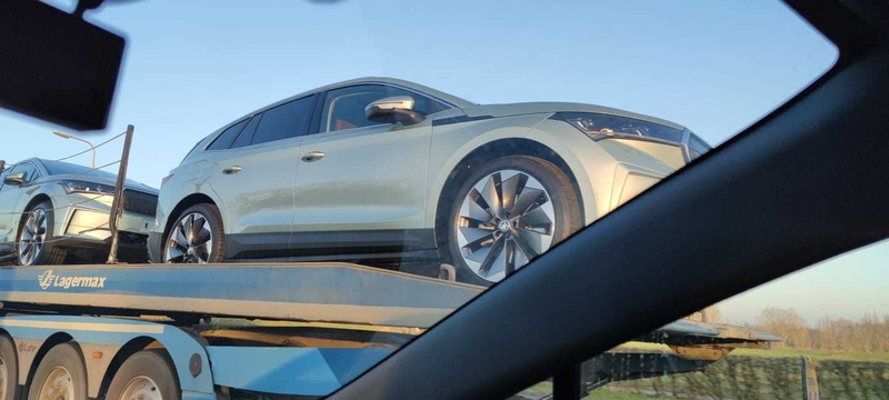 Afbeeldingslocatie: https://tweakers.net/i/DIbiam9psua83-PQFUBQL7Wltaw=/800x/filters:strip_icc():strip_exif()/f/image/UsrCBYptSn7YCRIztkrAnrYZ.jpg?f=fotoalbum_large