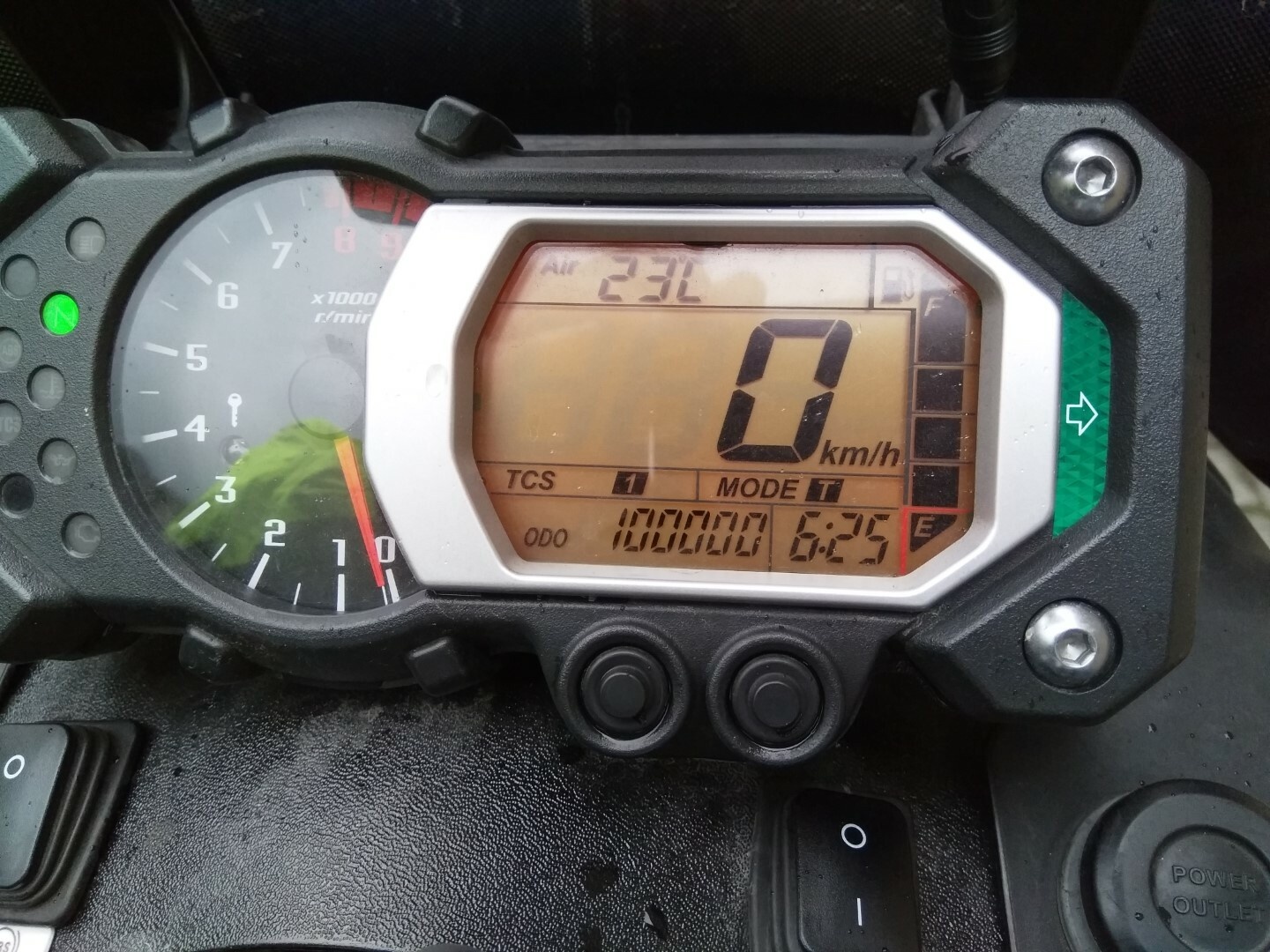 Afbeeldingslocatie: https://tweakers.net/i/DJN_ovo05dUoxVoJEhYx-Xosouc=/full-fit-in/4920x3264/filters:max_bytes(3145728):no_upscale():strip_icc():fill(white):strip_exif()/f/image/zBBhjknEU1BVkzKOnHxgWFvT.jpg?f=user_large