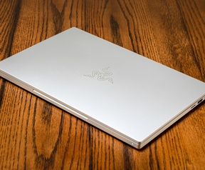 Razer Book 13