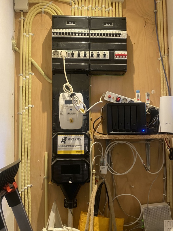 Afbeeldingslocatie: https://tweakers.net/i/DN5VzAMesIEzYMyLi5iUjAOOYFo=/x800/filters:strip_icc():strip_exif()/f/image/pxvxe8jeupY9FXUbwzBSFPbN.jpg?f=fotoalbum_large