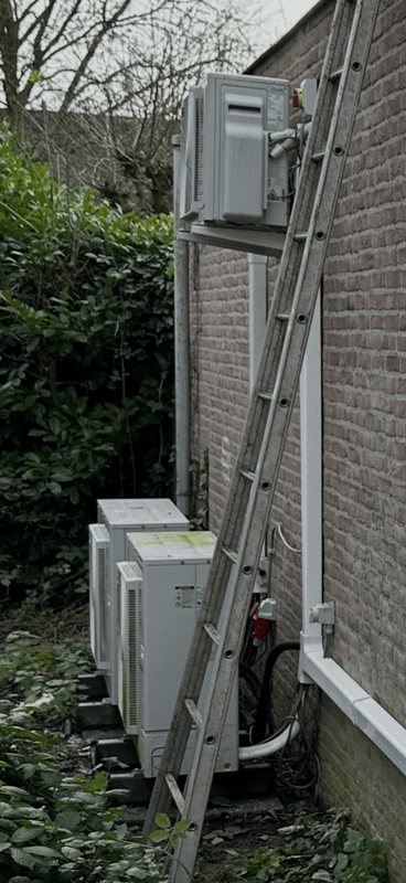 Afbeeldingslocatie: https://tweakers.net/i/DOyqYOOAITny8oWrRDxuaicoerI=/x800/filters:strip_exif()/f/image/KQo9P7u9WuLJXxWQRSXHdU7e.png?f=fotoalbum_large