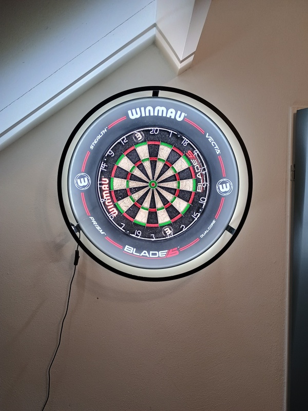 Afbeeldingslocatie: https://tweakers.net/i/DQdW9XPGPModSelxsYg8SYCgtt4=/x800/filters:strip_icc():strip_exif()/f/image/iX2Hhk6RgFyIKutBcVkD29Wy.jpg?f=fotoalbum_large