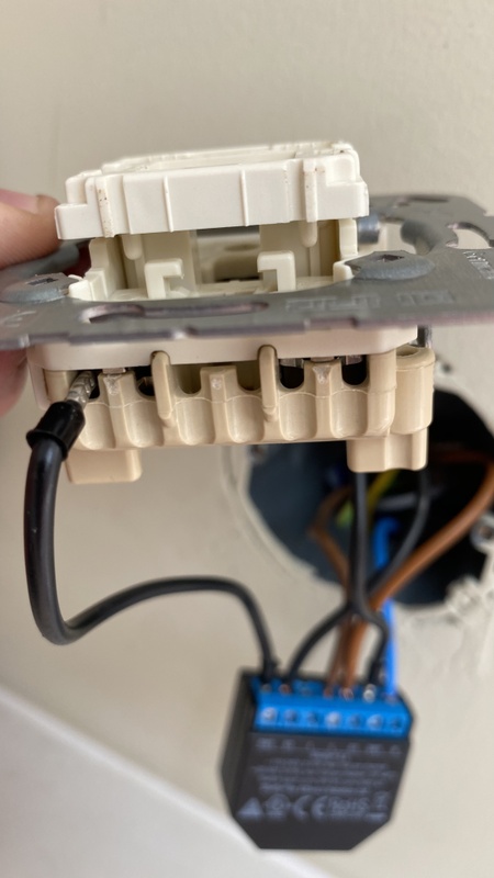 Afbeeldingslocatie: https://tweakers.net/i/DSoy7ojjjGUyfuCy5ci72CWd48c=/x800/filters:strip_icc():strip_exif()/f/image/RYYXKjssmCwbXa26FiRWuu5N.jpg?f=fotoalbum_large