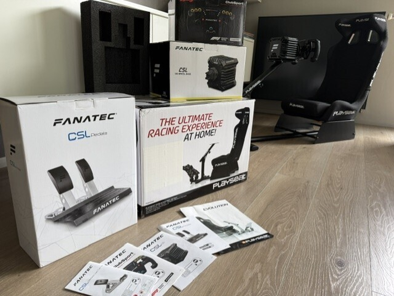 Fanatec en Playseat racestuur en stoel aangeboden - Vraag & Aanbod ...
