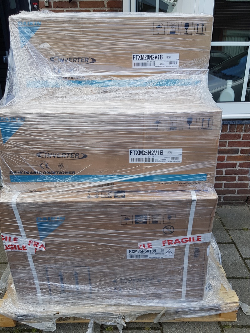 Afbeeldingslocatie: https://tweakers.net/i/DViLobVcK_7PEYUGblMm33N7Osc=/800x/filters:strip_icc():strip_exif()/f/image/Af8rmazg6i7bycQ9CgNPHqUb.jpg?f=fotoalbum_large