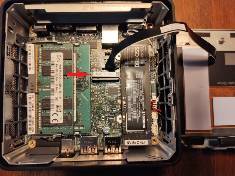 Afbeeldingslocatie: https://tweakers.net/i/DYqVA_7H7AXXk0oz0xmfSVaKVag=/800x/filters:strip_icc():strip_exif()/f/image/zAw21McjBHEaZeqICu64308g.jpg?f=fotoalbum_large