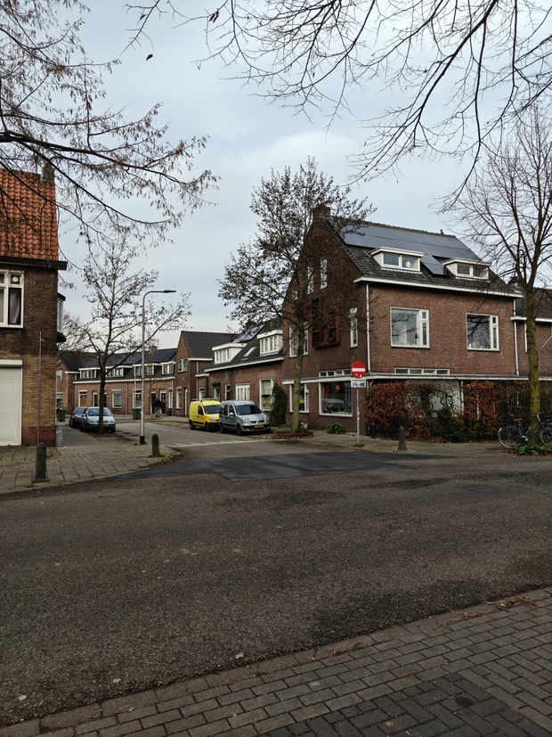 Afbeeldingslocatie: https://tweakers.net/i/DcH4VnEb2grB0OQjLqji9EfVLXU=/620x/filters:strip_icc():strip_exif()/m/486772/1Vyw4yUPWwkbkLSjRLbOeuuonUDgM3ibjZTe9KtCL4AWBA3bz2.jpeg?f=620xauto