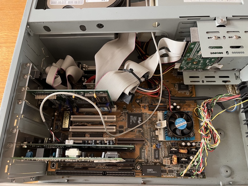 Afbeeldingslocatie: https://tweakers.net/i/DelEyonuL5HeGRF_cj9v0Dzcf8E=/800x/filters:strip_icc():strip_exif()/f/image/BhZ528NqgfNidcX1EDIkdcuZ.jpg?f=fotoalbum_large