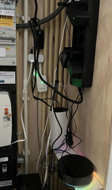 Afbeeldingslocatie: https://tweakers.net/i/DgoXl6yOWAO2Gbi24qw96SNO3Bg=/x800/filters:strip_icc():strip_exif()/f/image/G1EOC67AJBmXQCNNaG06LiAt.jpg?f=fotoalbum_large