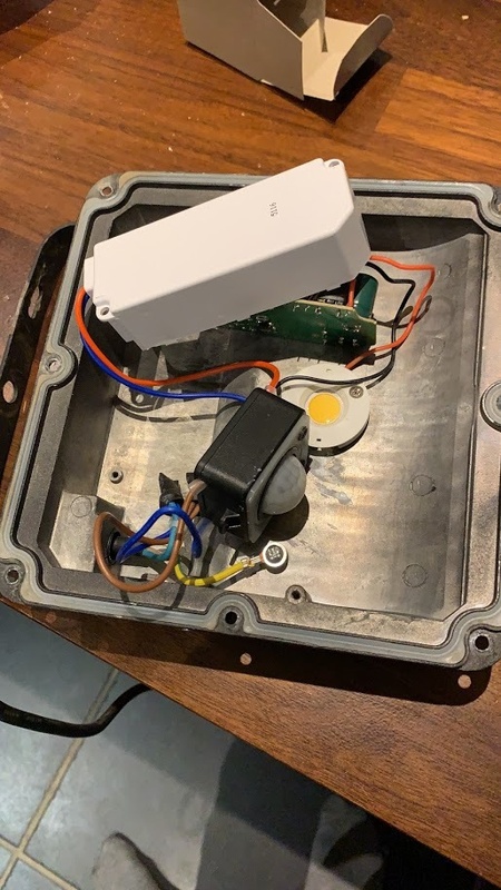 Afbeeldingslocatie: https://tweakers.net/i/DirrbgpS843qZ8lyZIRmgCBIqzY=/x800/filters:strip_icc():strip_exif()/f/image/5p9ptVIeXLs72ubAqYkRIqpW.jpg?f=fotoalbum_large