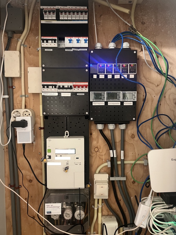 Afbeeldingslocatie: https://tweakers.net/i/Dj3-iNg0DH6KVTjptl0ER-adeXg=/x800/filters:strip_icc():strip_exif()/f/image/XVGU6H8WSAnSPfm9ue9Be7HV.jpg?f=fotoalbum_large