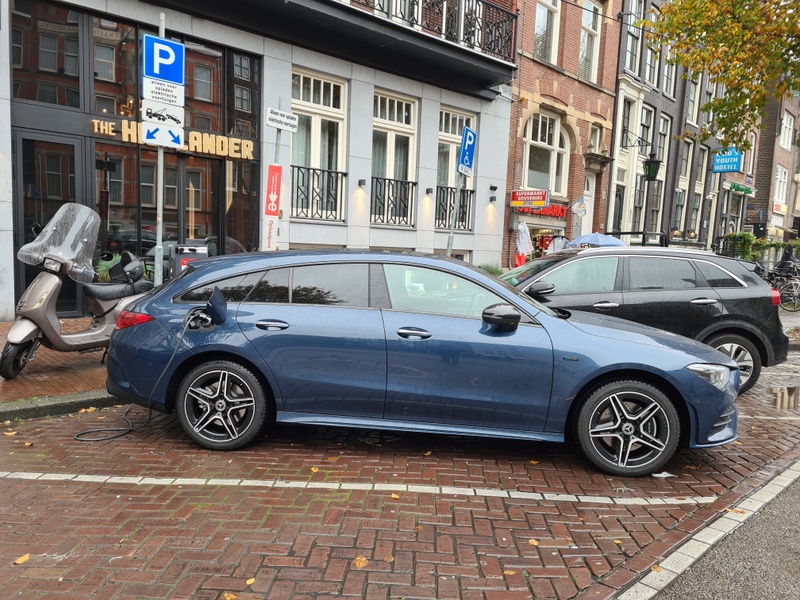 Afbeeldingslocatie: https://tweakers.net/i/DmoSlKyENSCGVt0s-SBnMoEZjqA=/800x/filters:strip_icc():strip_exif()/f/image/6Oev5bmOjzLr7y44XO80Rgo8.jpg?f=fotoalbum_large