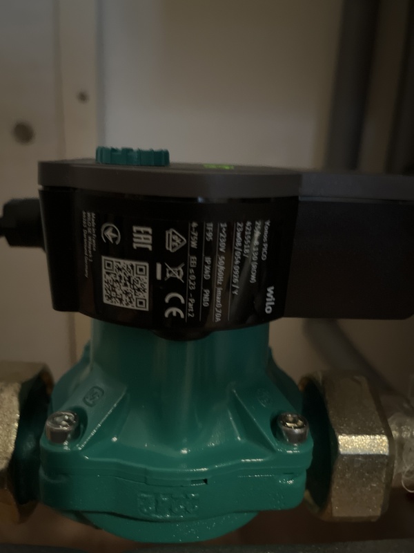 Afbeeldingslocatie: https://tweakers.net/i/DsoQEI3xRhRnzPZiGhaRfAr6pBI=/x800/filters:strip_icc():strip_exif()/f/image/JhiryENHYqgVxtA65vjGauDk.jpg?f=fotoalbum_large