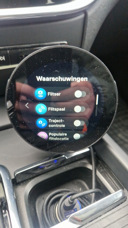 Afbeeldingslocatie: https://tweakers.net/i/Dt4GhEvT0tviUdR4W9byoajwgvw=/x800/filters:strip_icc():strip_exif()/f/image/XNPZdBoAElU6aPmFhD6a6gVf.jpg?f=fotoalbum_large