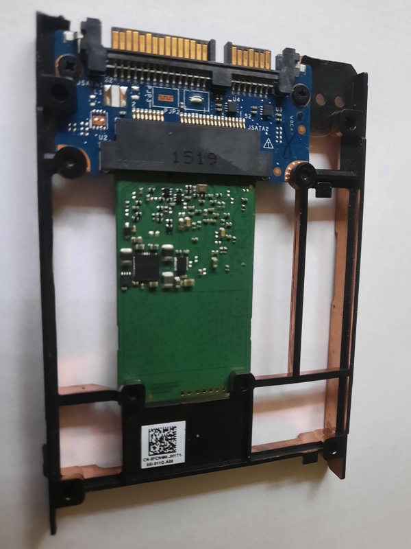 Afbeeldingslocatie: https://tweakers.net/i/Due9pFJeIaKCqBDma6TLJUHLNGw=/x800/filters:strip_icc():strip_exif()/f/image/1CP4ZisU56mDNGa5vROJKegL.jpg?f=fotoalbum_large