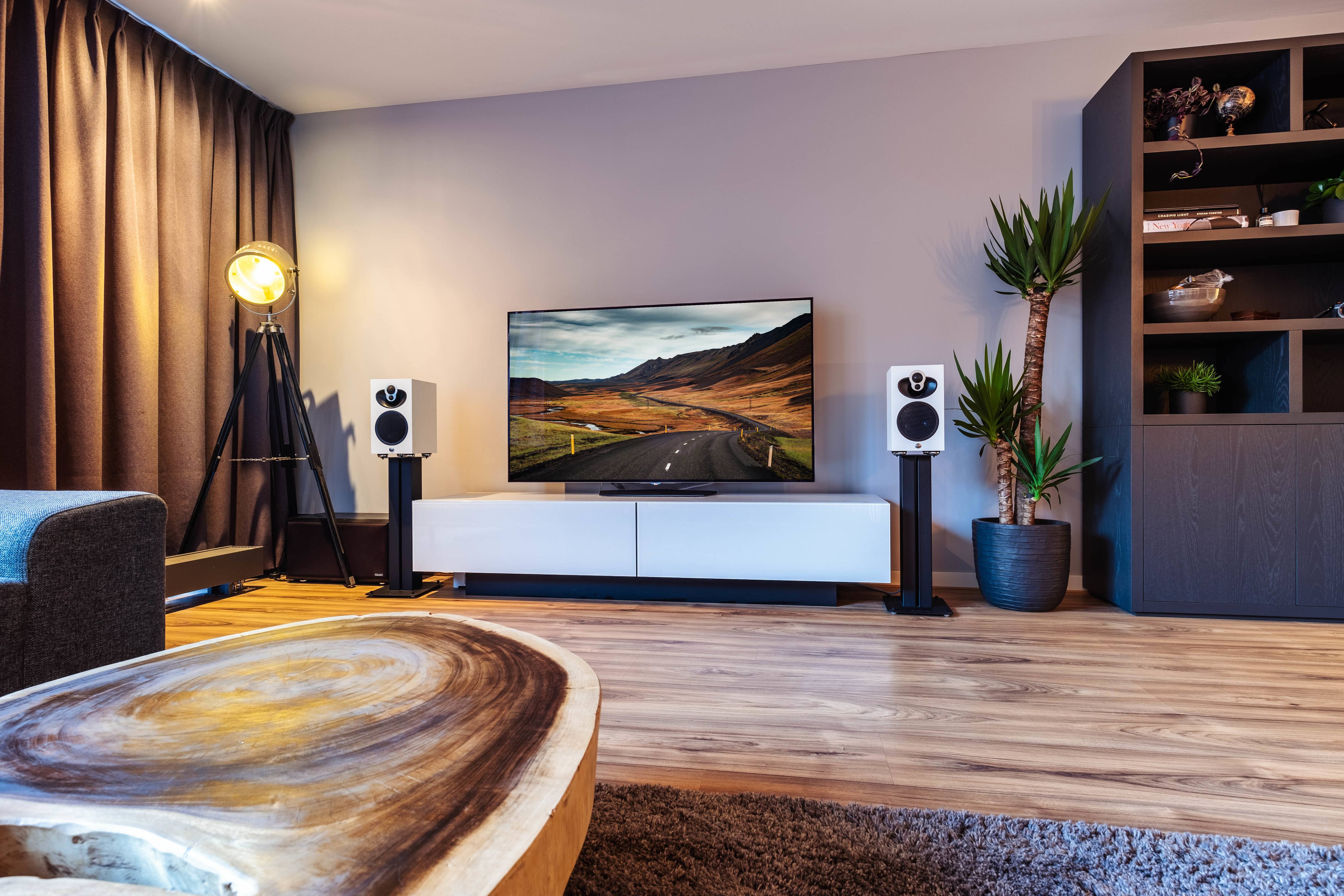 Afbeeldingslocatie: https://tweakers.net/i/Dx-hzXqNPzYFUQxYoZ5N2PyGGXE=/full-fit-in/4920x3264/filters:max_bytes(3145728):no_upscale():strip_icc():fill(white):strip_exif()/f/image/lvB1gaBcqlsGzmbeRSFiOVU0.jpg?f=user_large