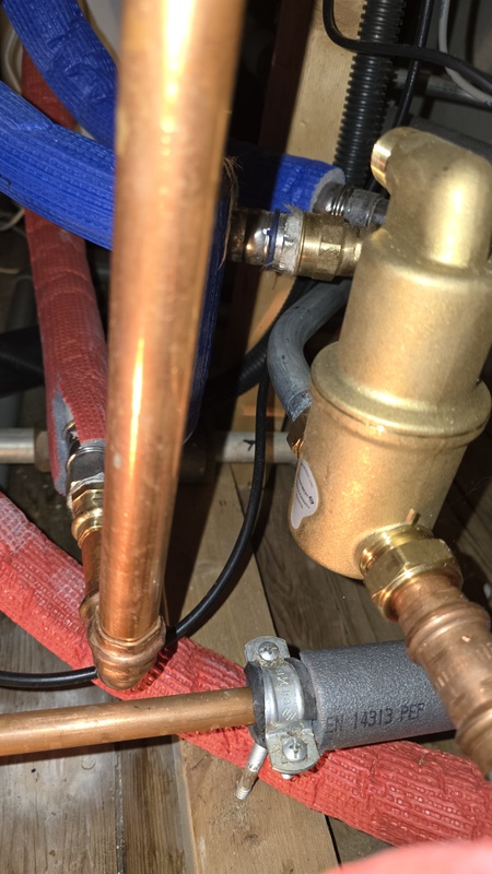 Afbeeldingslocatie: https://tweakers.net/i/E03BggH5rBowCBLrDSFHXOEiVCI=/x800/filters:strip_icc():strip_exif()/f/image/MrpEQANdGNoinBZtBhoKqDiI.jpg?f=fotoalbum_large