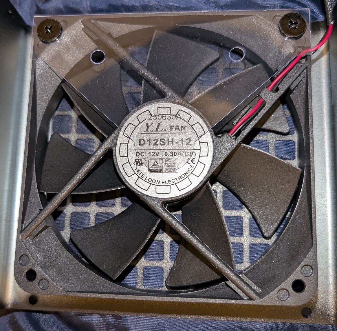 Afbeeldingslocatie: https://tweakers.net/i/E6XasIz8-HTlrAtswtuykm6t2DA=/fit-in/4920x3264/filters:max_bytes(3145728):no_upscale():strip_icc():strip_exif()/f/image/UnGgM8szJqievGaasp8HG8hz.jpg?f=user_large