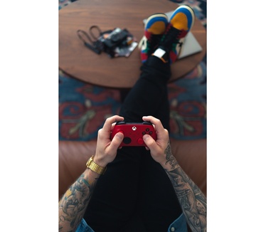 Microsoft Pulse Red
