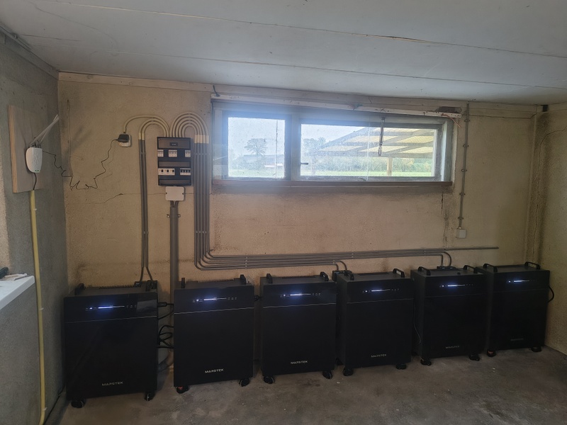 Afbeeldingslocatie: https://tweakers.net/i/E9YsYaTACJIunpdlLQtMtU834I4=/800x/filters:strip_icc():strip_exif()/f/image/QT4xHTWcFBkyGZkVHW0bzTgJ.jpg?f=fotoalbum_large