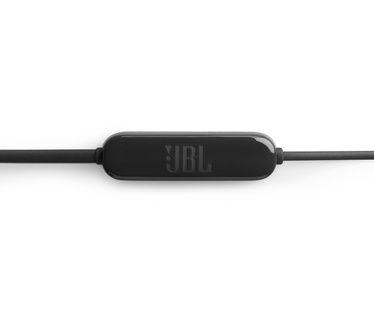 JBL 135BT