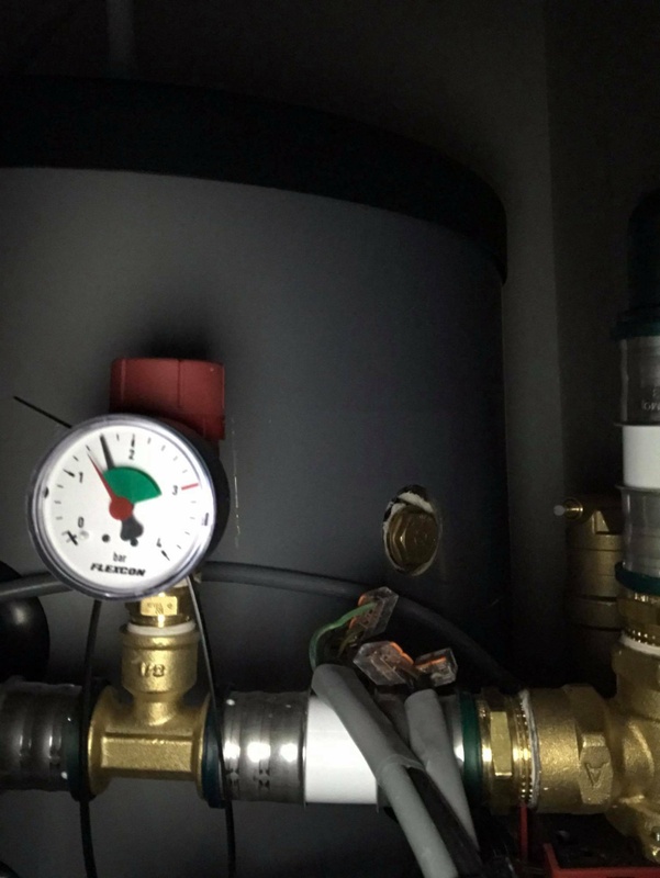 Afbeeldingslocatie: https://tweakers.net/i/EEWuVF0atM9tab-Fw4rrP_3SRGU=/x800/filters:strip_icc():strip_exif()/f/image/nV4nnzbBnNC4ZXL5jo5QEiJa.jpg?f=fotoalbum_large