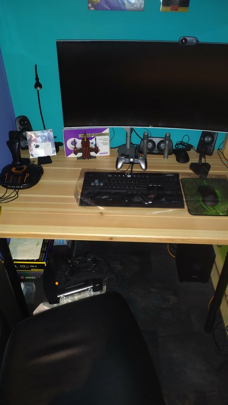 Afbeeldingslocatie: https://tweakers.net/i/EHVLuYTVOIU4_cW5_rl-TSyeDA8=/x800/filters:strip_icc():strip_exif()/f/image/HD2degpc5auELU1kZAaumwPg.jpg?f=fotoalbum_large