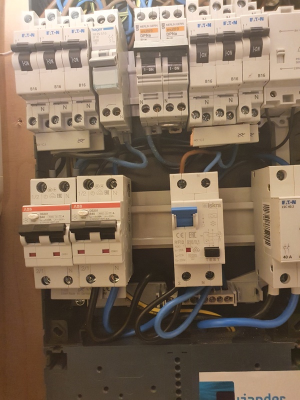 Afbeeldingslocatie: https://tweakers.net/i/EIqvkJSXHjw9y3iW66fAN6ashVg=/x800/filters:strip_icc():strip_exif()/f/image/VESGWL7tlW8qF91DraABwYzp.jpg?f=fotoalbum_large