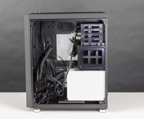 Inbouw Corsair Crystal 680X