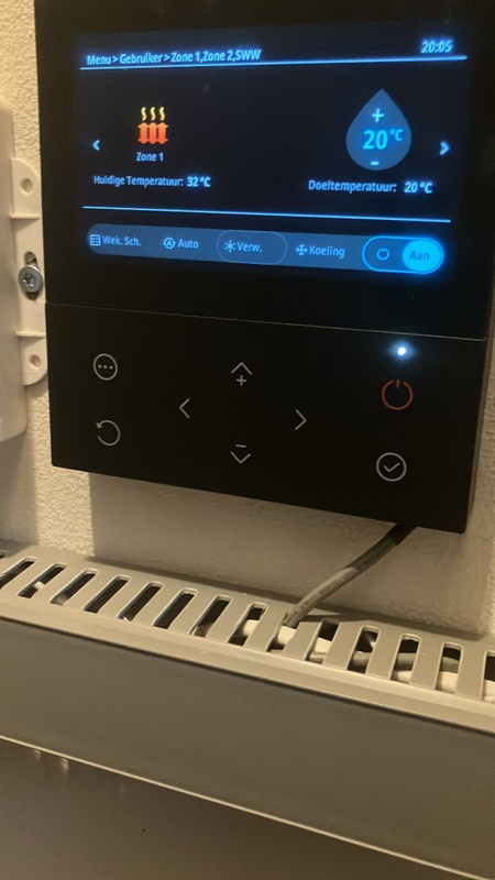 Afbeeldingslocatie: https://tweakers.net/i/EKe014bTdy3rlofjjOpbrPgI20s=/x800/filters:strip_icc():strip_exif()/f/image/E3s5jvBCr2xuaoo2uksgbYML.jpg?f=fotoalbum_large