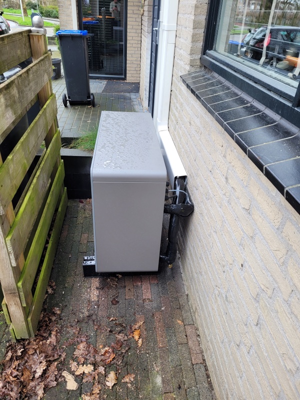 Afbeeldingslocatie: https://tweakers.net/i/EL5j-C83UY3h3HpkWJTPNj3hTao=/x800/filters:strip_icc():strip_exif()/f/image/Pa0g6k5D5pgw3umB8Otr1gdU.jpg?f=fotoalbum_large