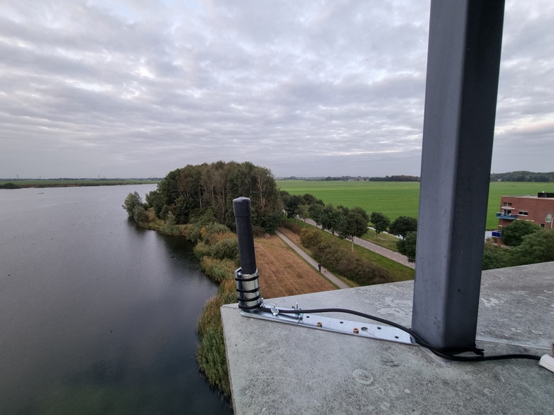 Afbeeldingslocatie: https://tweakers.net/i/EMwh9yBVNx_P27PIxfZ56y5fP9w=/800x/filters:strip_icc():strip_exif()/f/image/cK2A7IhdIF18nQknsiIdpDpu.jpg?f=fotoalbum_large