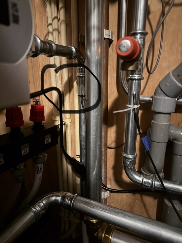 Afbeeldingslocatie: https://tweakers.net/i/ER8qH8xGHNU6N7OyCrdxncsXIdE=/x800/filters:strip_icc():strip_exif()/f/image/RiQYB8iF4m9oMpxN7hBWoNIg.jpg?f=fotoalbum_large