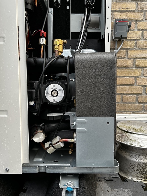 Afbeeldingslocatie: https://tweakers.net/i/EUFs1kyVgE0Z2qd27yrMfb4uFrk=/x800/filters:strip_icc():strip_exif()/f/image/EfwmEGQ4pY0f7jgmPhbGGPhz.jpg?f=fotoalbum_large