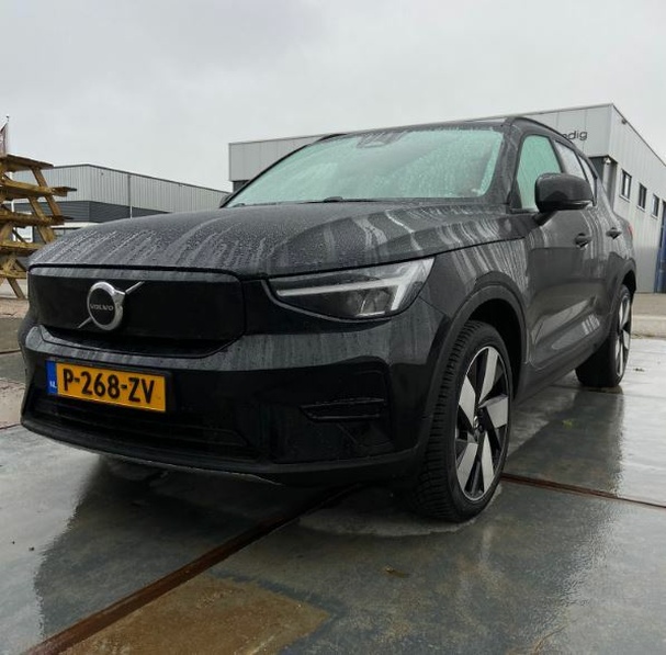 Afbeeldingslocatie: https://tweakers.net/i/EZhEjSb_EZCJ5C8tmTgQ2LLOsgg=/full-fit-in/4920x3264/filters:max_bytes(3145728):no_upscale():strip_icc():fill(white):strip_exif()/f/image/AcyYSHL0EXpIrzRsIgK7uIjI.jpg?f=user_large