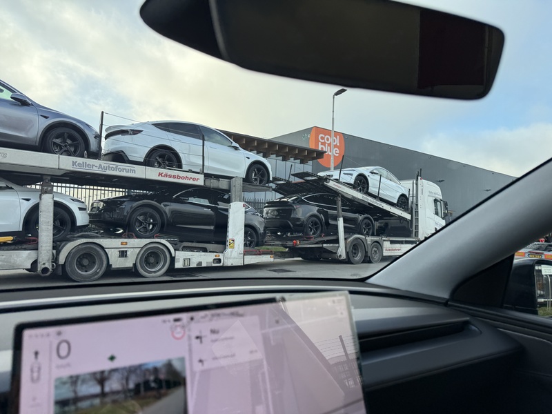 Afbeeldingslocatie: https://tweakers.net/i/Ea6N_tEUx6jYkzCvRT1-qRojW4w=/800x/filters:strip_icc():strip_exif()/f/image/l65vPNe4c4fo3AVYsIGL7BP1.jpg?f=fotoalbum_large