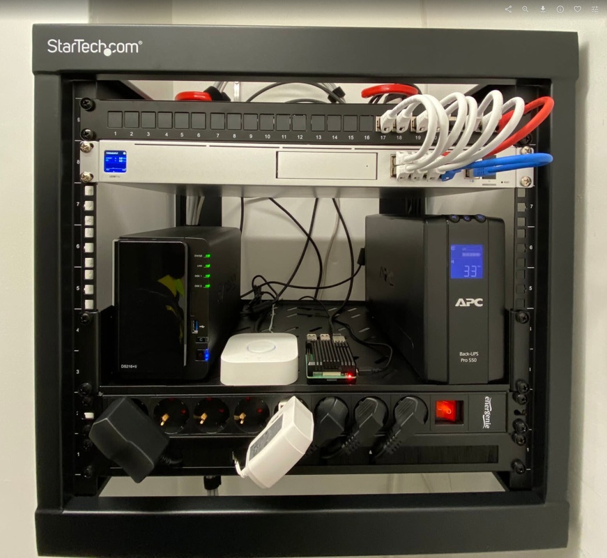 Startech.com 9U rack wandmontage open frame 18