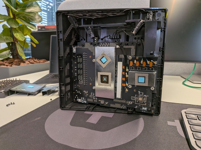 ASUS ROG Strix GS-BE18000 teardown